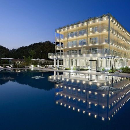 Versilia Lido | Una Esperienze Лидо-ди-Камайоре Экстерьер фото