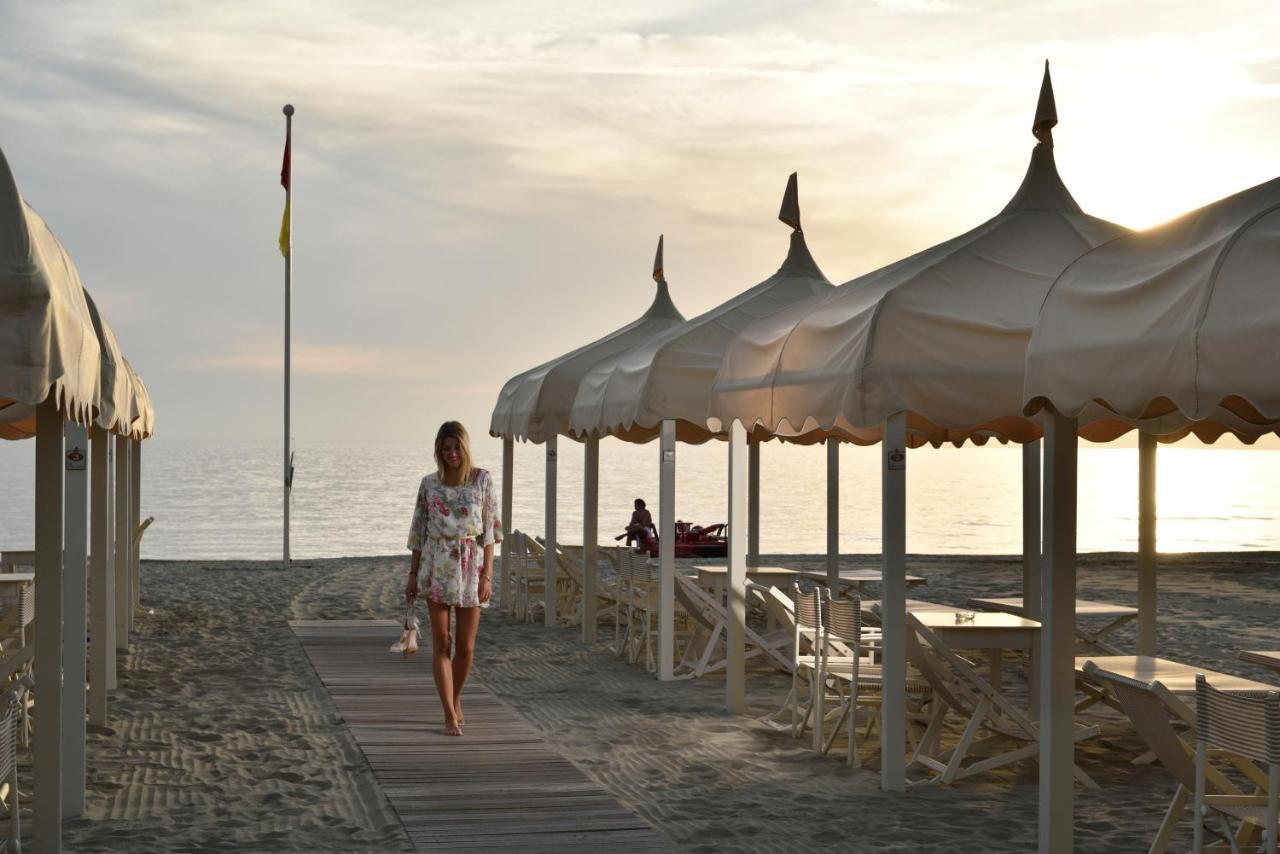 Versilia Lido | Una Esperienze Лидо-ди-Камайоре Экстерьер фото
