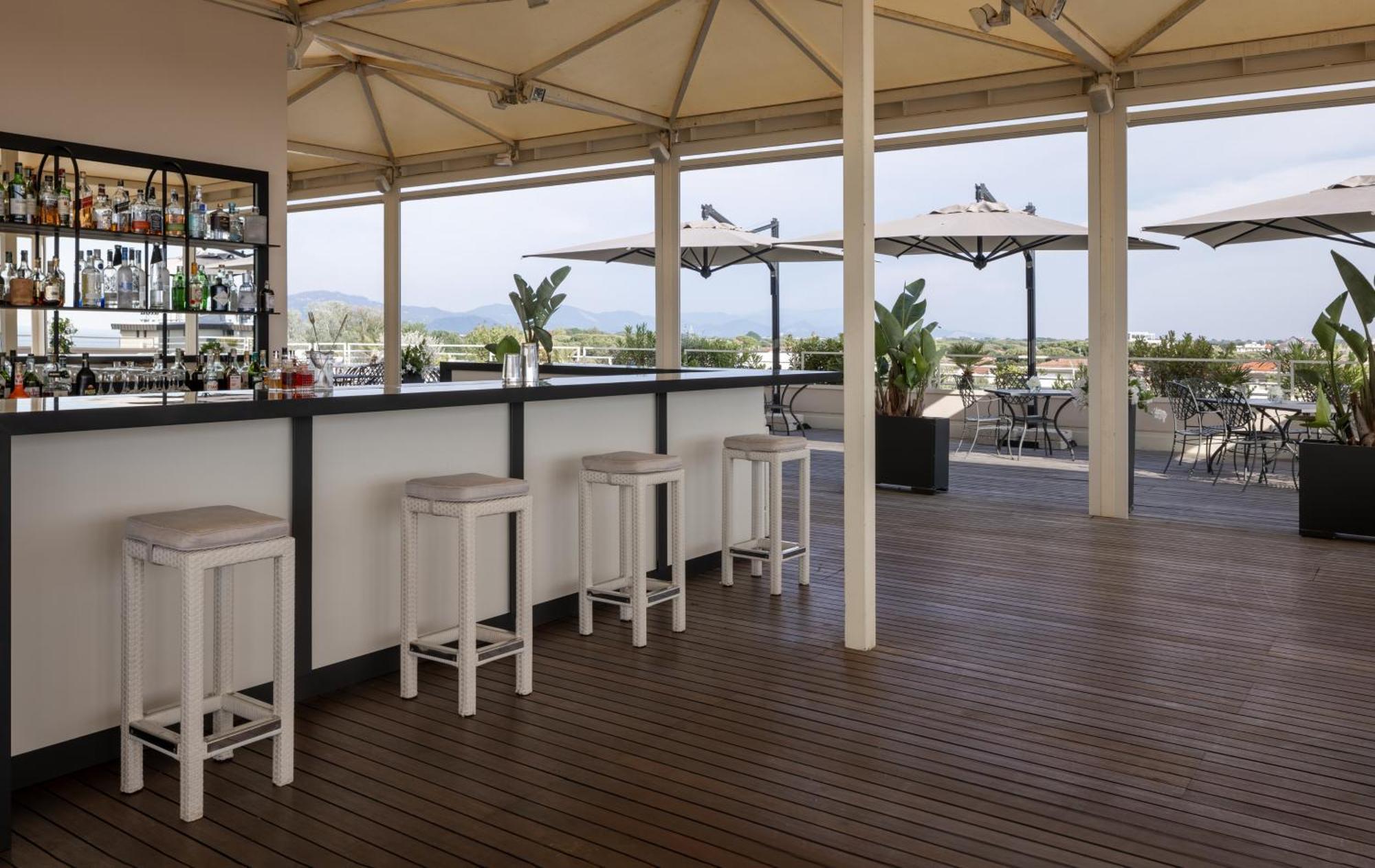 Versilia Lido | Una Esperienze Лидо-ди-Камайоре Экстерьер фото