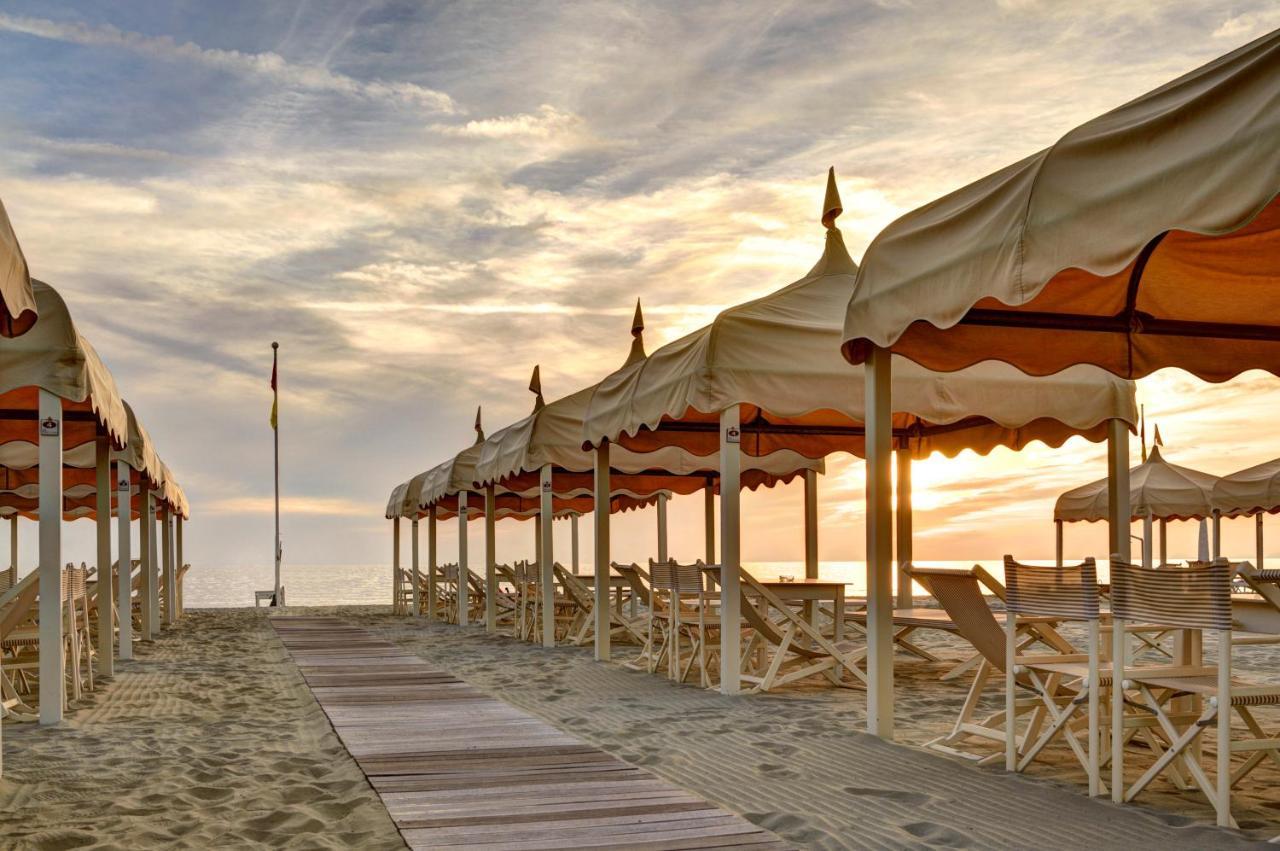 Versilia Lido | Una Esperienze Лидо-ди-Камайоре Экстерьер фото